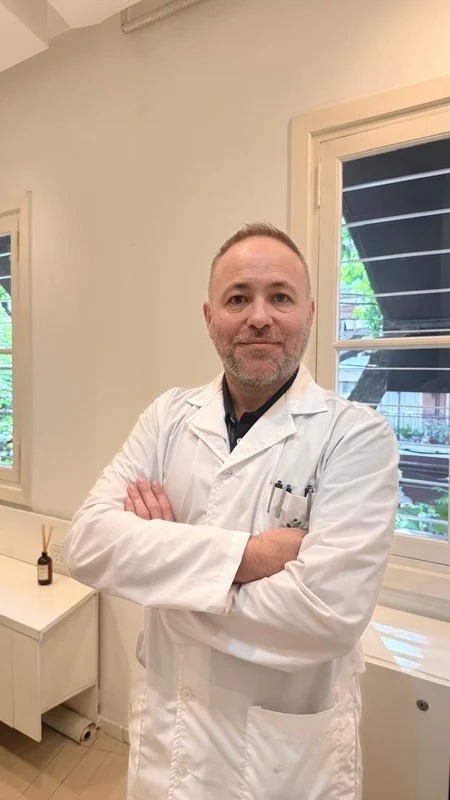 Dr. César Sereno